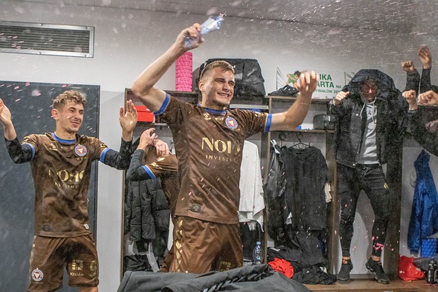 刻不仅是天 刻不仅是天